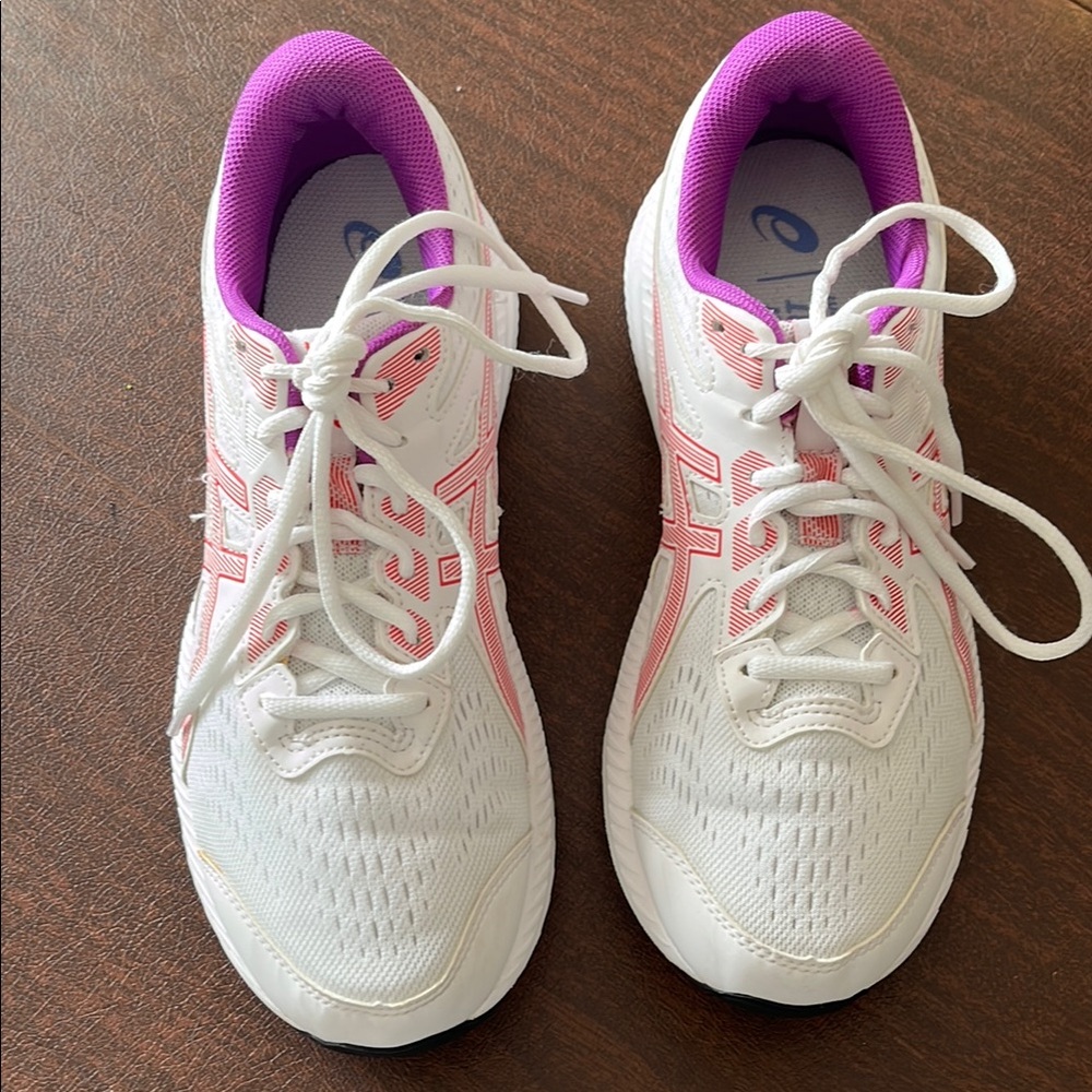 ASICS Running Athletic Shoe Size 9.5 white